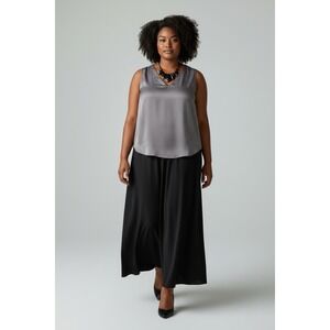 Torrid Shirt Woman's 3 XL Plus Size Sleeveless V Neck Tank Gray  Comfort Capsule